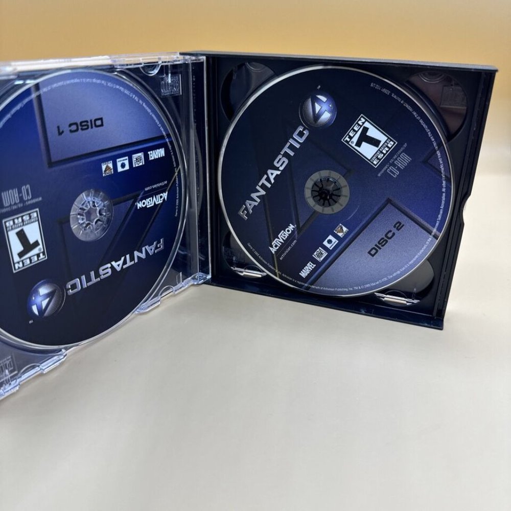 FANTASTIC FOUR PC GAME: CD-ROM 4-Disc 2005 - Discs VGC Discs are in excellent - Picture 2 of 5